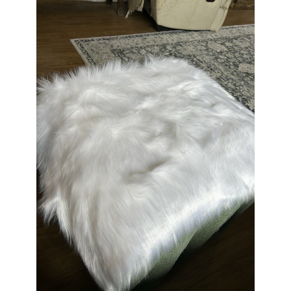 White Long Haired Faux Fur Fabric 19” X 45” Crafts Gnome Beards Decorating - Picture 2 of 6